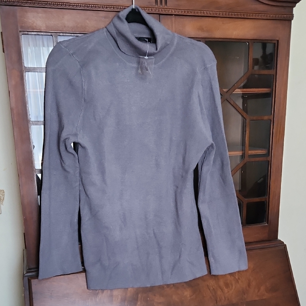 Chadwicks Womens Dark Charcoal Turtleneck Sweater. NWT, No Smoking Household
